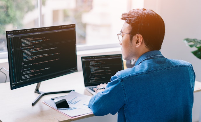 プログラミングスクールに30代から通うのは遅い?