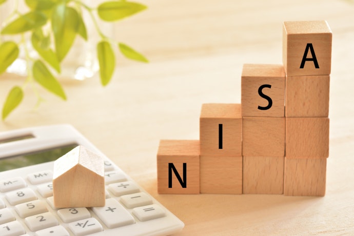 積立NISAで1万円を20年間積み立てるといくらになる?