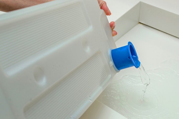 気化式加湿器の掃除方法は?