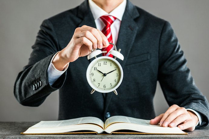 スワップポイントが発生する時間は?土日ももらえる?