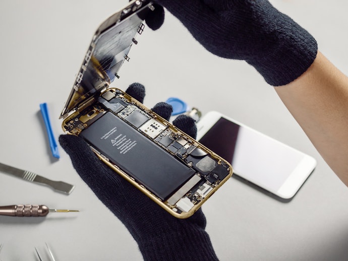 スマホ保険はバッテリー交換に対応できる?