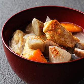 七味唐辛子をかけるとおいしい料理は何?