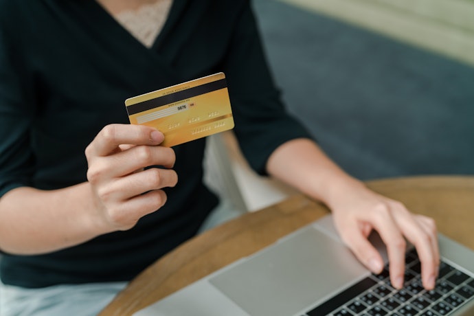 コスメのアドベントカレンダーを買う際の注意点は?
