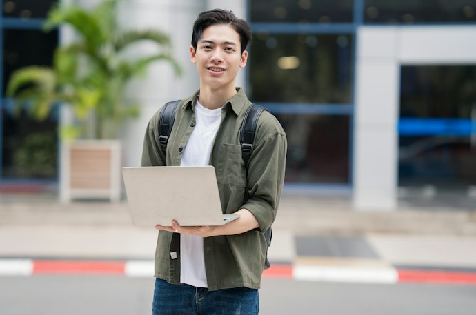 一人暮らしの大学生におすすめのWiFi設備は?