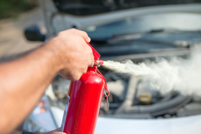 車載消火器の必要性とは?