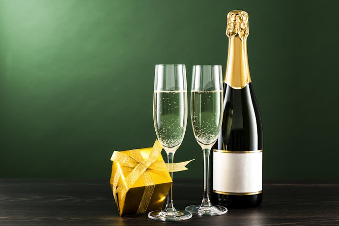 結婚祝いにシャンパンを贈る意味や喜ばれる理由は?