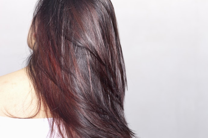 ケアも同時に叶う!ヘアカラートリートメントの特徴とは?
