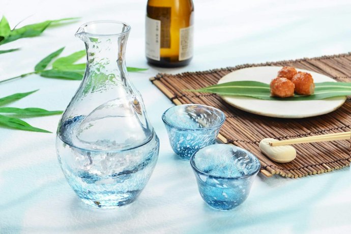 キリっと冷えた日本酒をおいしく!冷酒器の魅力とは?