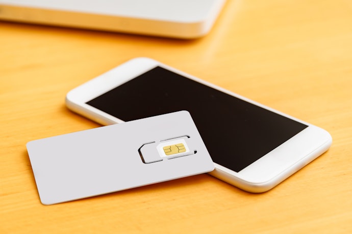 法人携帯で格安SIM(格安スマホ)を契約するメリット・デメリットは?