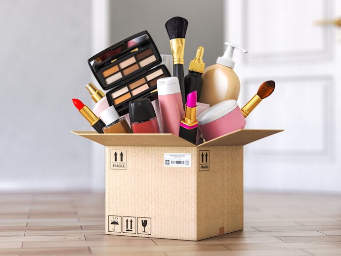 化粧品買取とは?使いかけでも売れる?