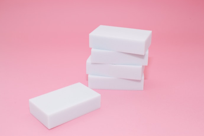 キッチンスポンジはどれも同じ?メラミンスポンジとの違いは?