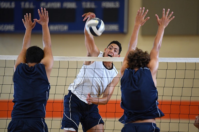 望遠レンズはどんなシーンで活躍する?魅力はなに?