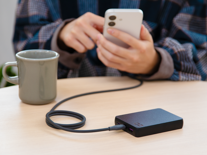 iPhoneは純正品以外でも充電できる?