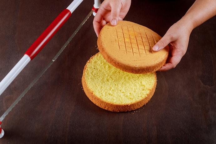 ケーキスライサーとは?どこで売ってる?