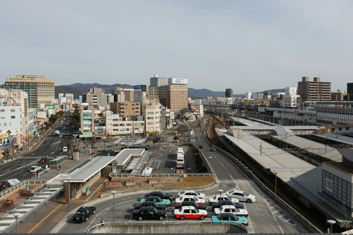 岡山のクマ取りが受けられるクリニックをチェック!