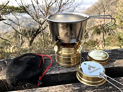 アルコールストーブとガスストーブの違いや利点は?