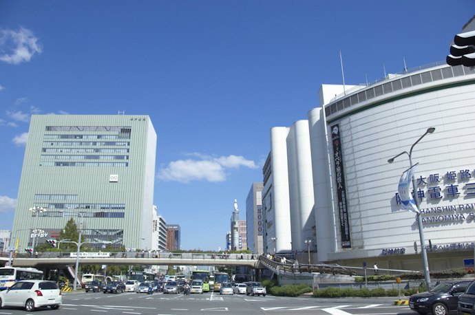大阪や京都へのアクセスも良好!三宮の魅力とは?