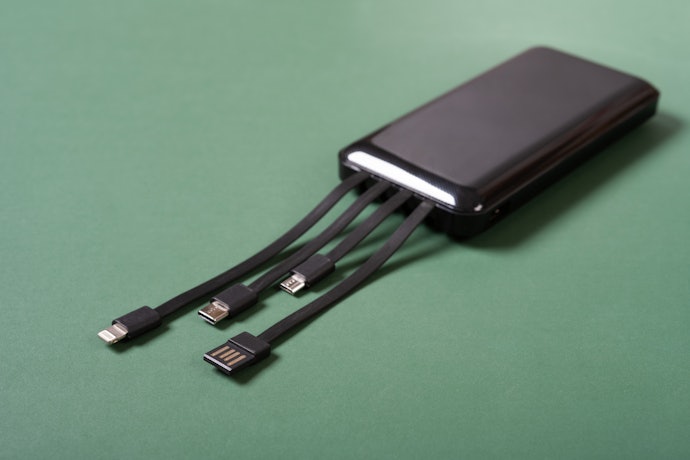 iPhone用外付けHDDとは?USB・SSD・iCloudとどう違う?