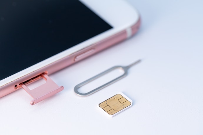 SIMフリースマホとは?格安SIMとつかえる?
