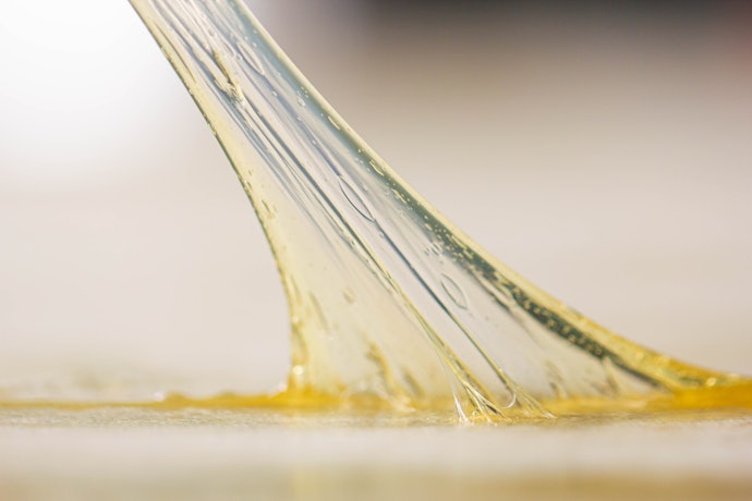 接着剤はがし液を使うメリットとは?