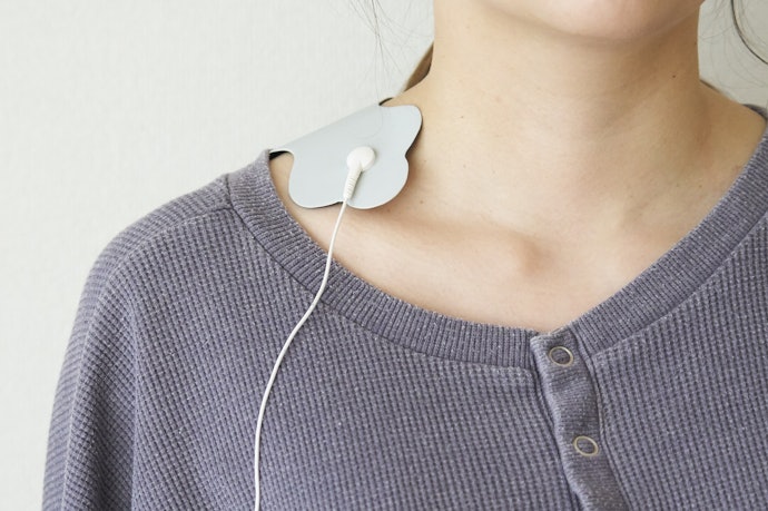 低周波治療器とは?期待できる効果と実際に使ってみた感想をご紹介