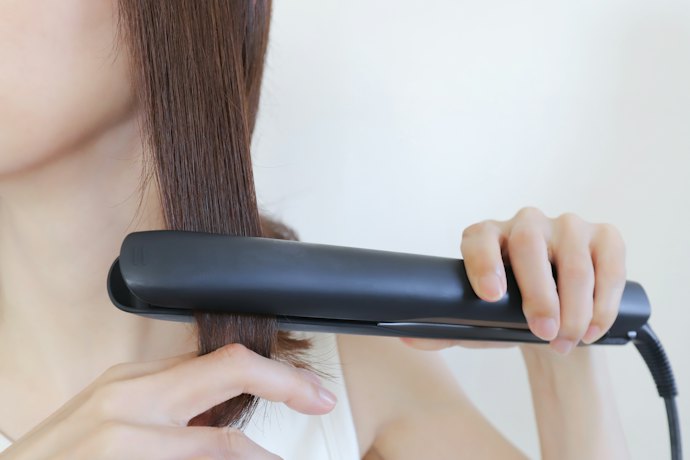 安いストレートアイロンの魅力とは?デメリットはある?