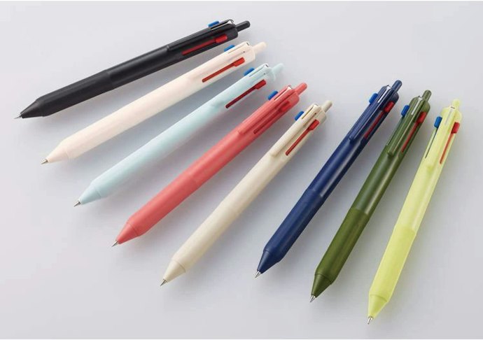 手元で簡単切り替え!3色ボールペンのメリットは?