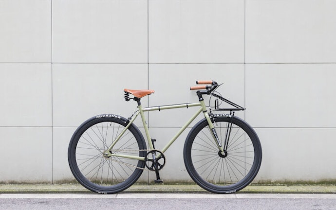 ピストバイクとは?公道で走行できる?