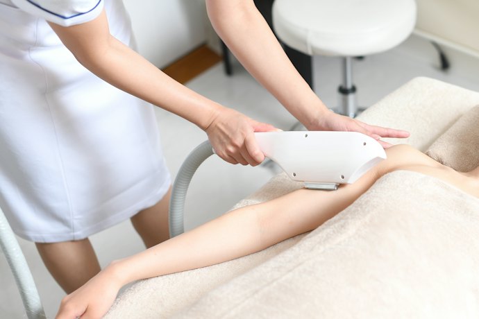 医療脱毛の熱破壊式と蓄熱式の違いは?どっちがいいの?