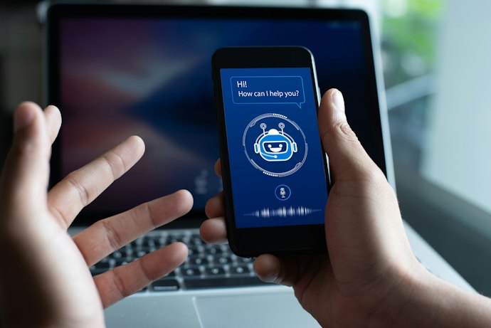 お客様とのやり取りに役立つ!チャットボットとは?