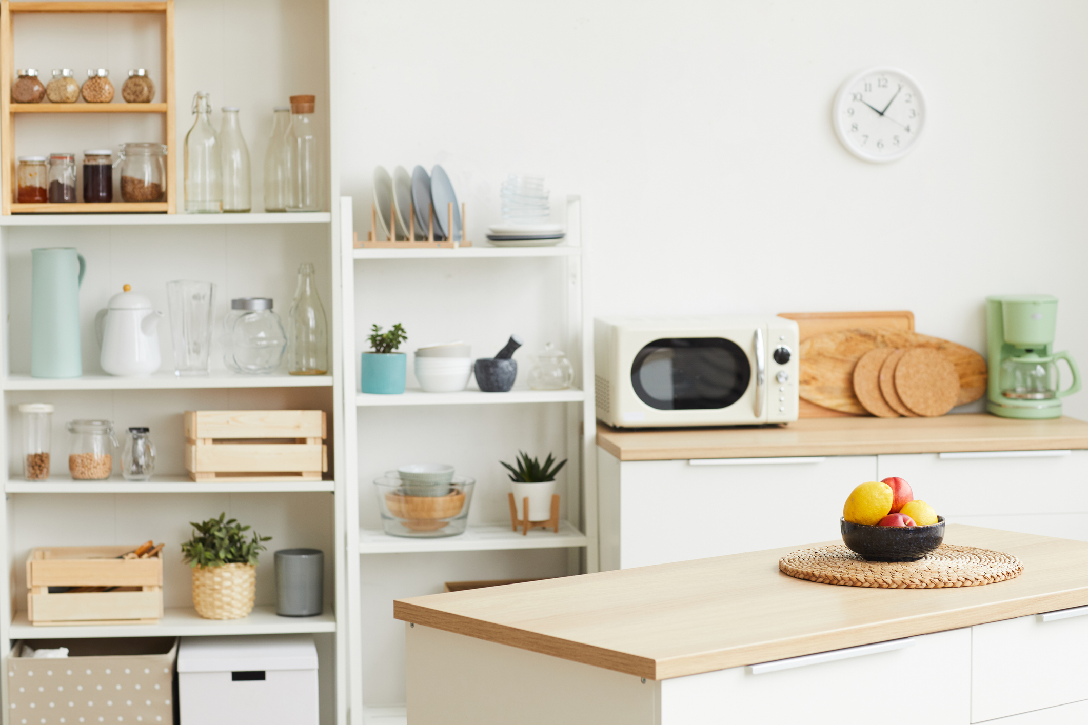 通販価格高級感溢れる美しい木目調の北欧デザイン♪❤実用的＆デザイン性兼備★カップボード キッチン収納