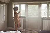 楽に着られる!ワンピースのルームウェアを着るメリットは?