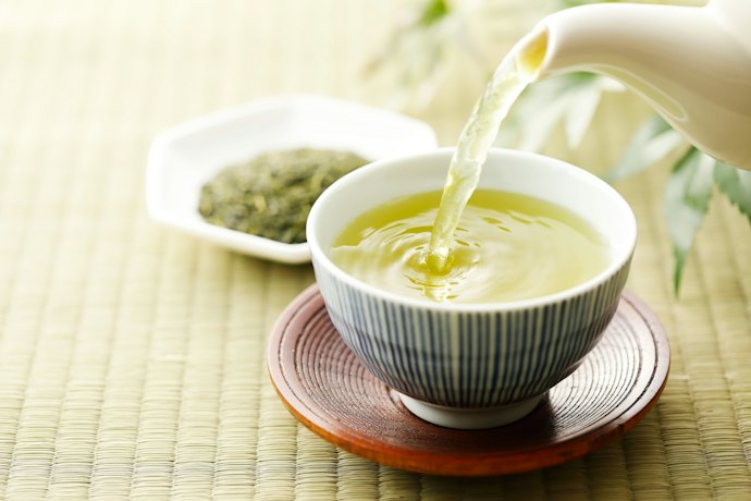 カフェインレス緑茶の効果は?
