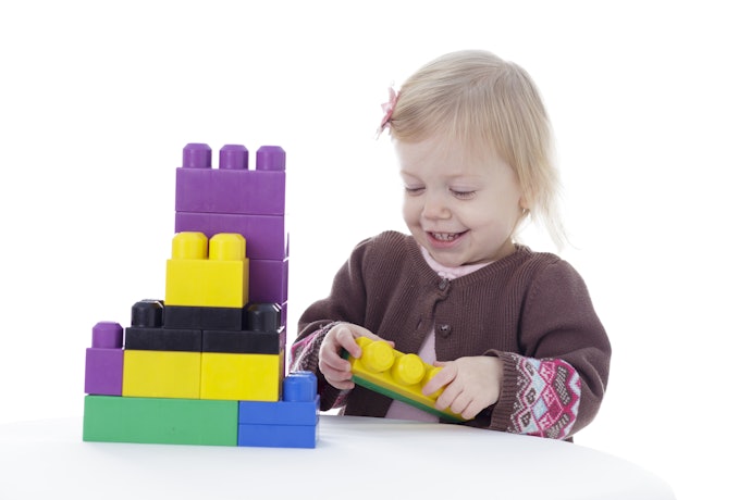 知育にも!子ども向けのレゴで遊ぶメリットとは?