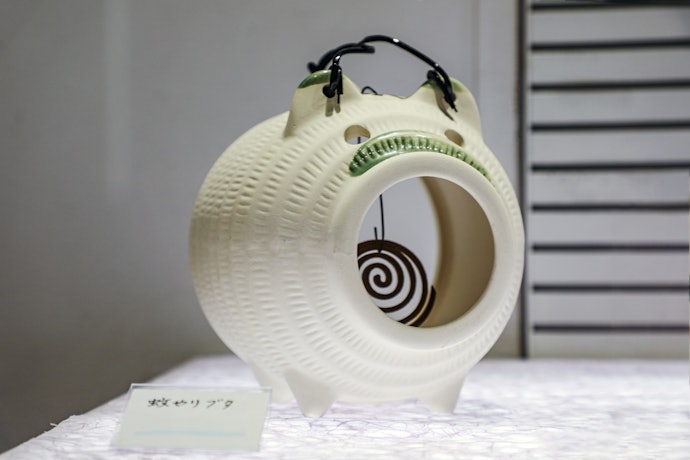 夏に向けて対策を!網戸の虫除けグッズとは?
