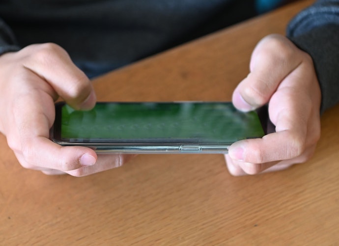 普通のスマホとゲーミングスマホの違いは?