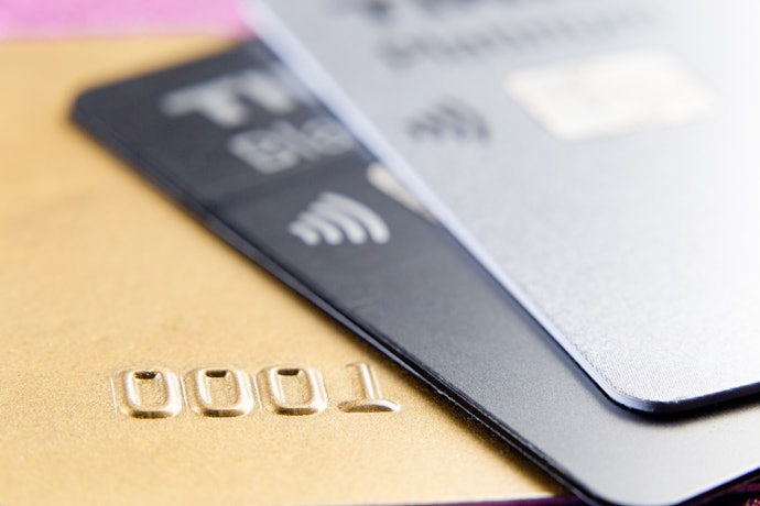 金属製クレジットカードの魅力とは?