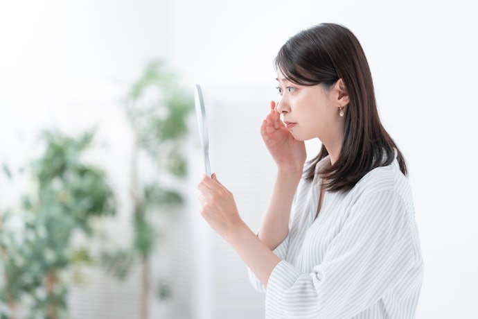 肝斑治療は内服薬とレーザーのどちらがいい?