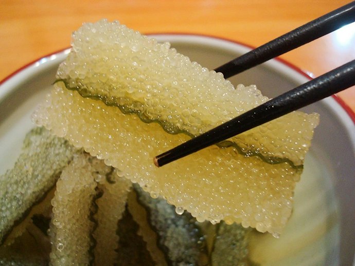 プチプチ食感がたまらない!子持ち昆布とは?