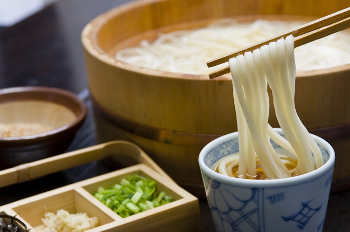 乾麺うどんは1人前で何gがちょうどよい?