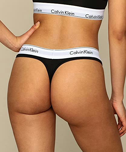 パンツラインが透けにくい!Tバックの魅力とは?