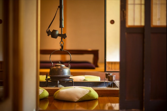 心がほっこり癒される。囲炉裏がある宿の魅力とは?
