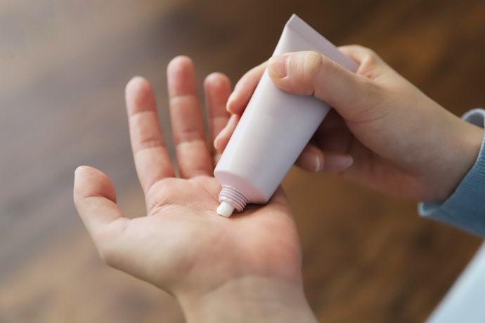 手汗制汗剤とは?普通の制汗剤とは何が違う?