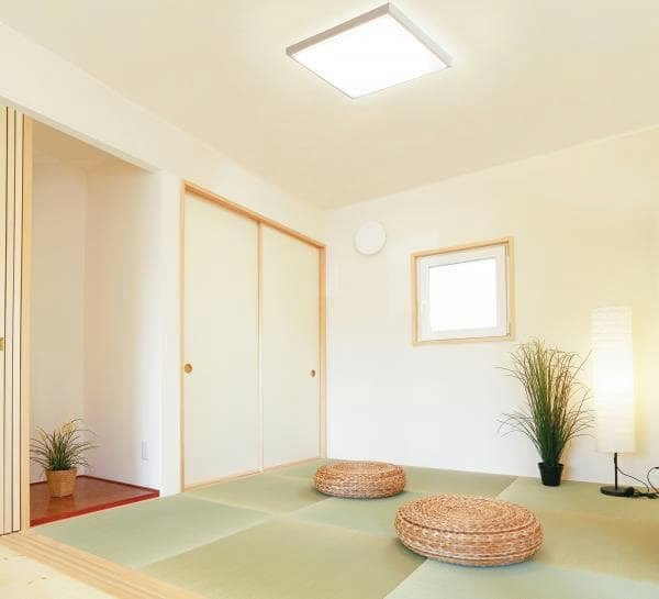 和室全体をやさしく照らす。シーリングライトとは?