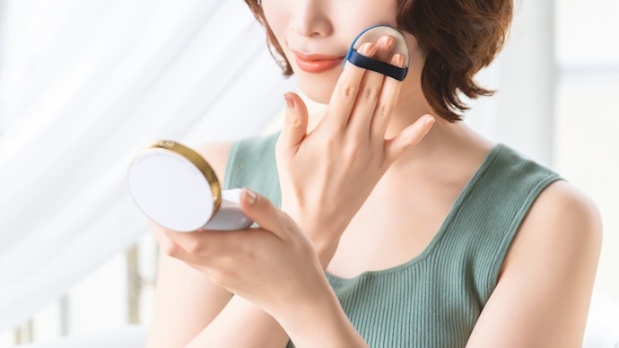 ナイトパウダーは本当に必要?フェイスパウダーとの違いは?