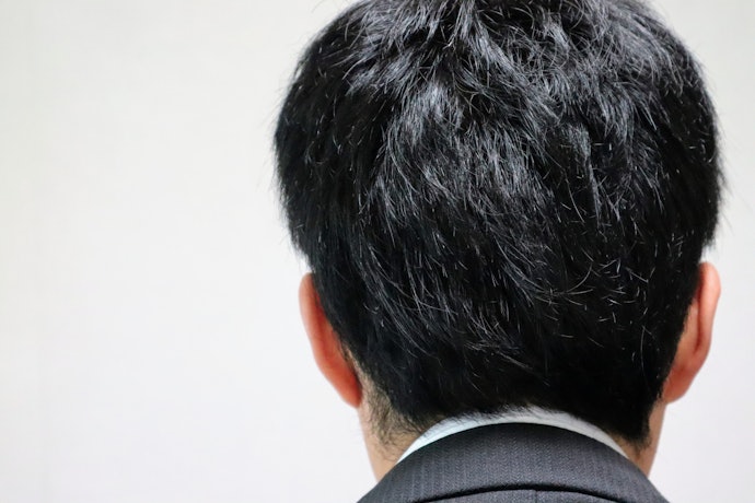 男性が白髪を染めるメリットは?