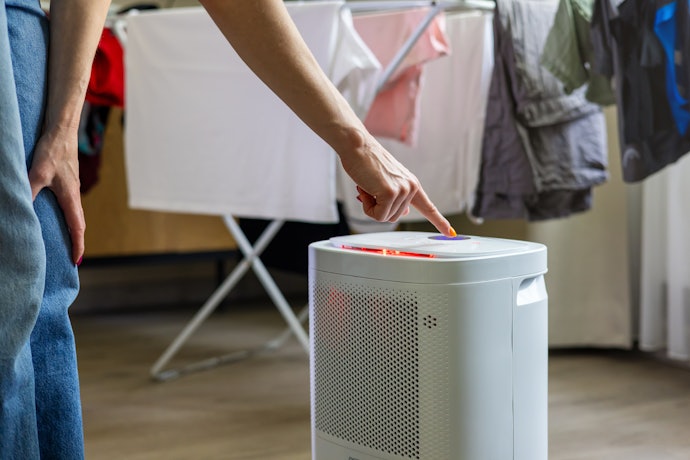 連続排水できる除湿機とは?どんな場面で役立つ?