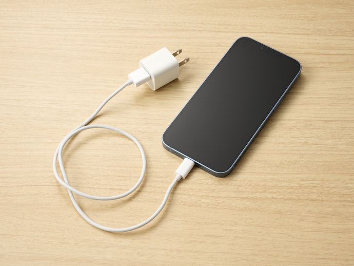 iPhoneにはどの出力の充電器がいいの?