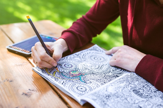 誰でも手軽に楽しめる!大人用塗り絵の魅力とは?