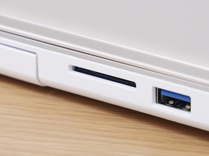 SDカードスロットがあると何ができる?